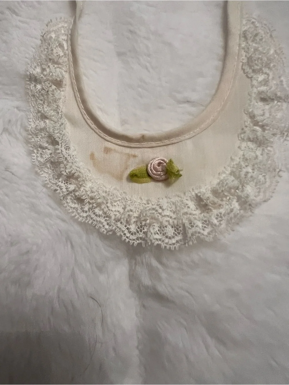 Vintage 1950’s Delicate Lace Trim Baby Bib in Cream with Rose Accent